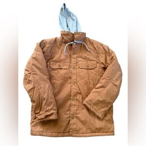 Men’s open Trail tan full quilted jacket with front snaps & hood. Size Medium